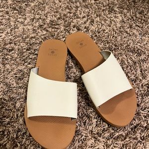 Shade and shore white slides